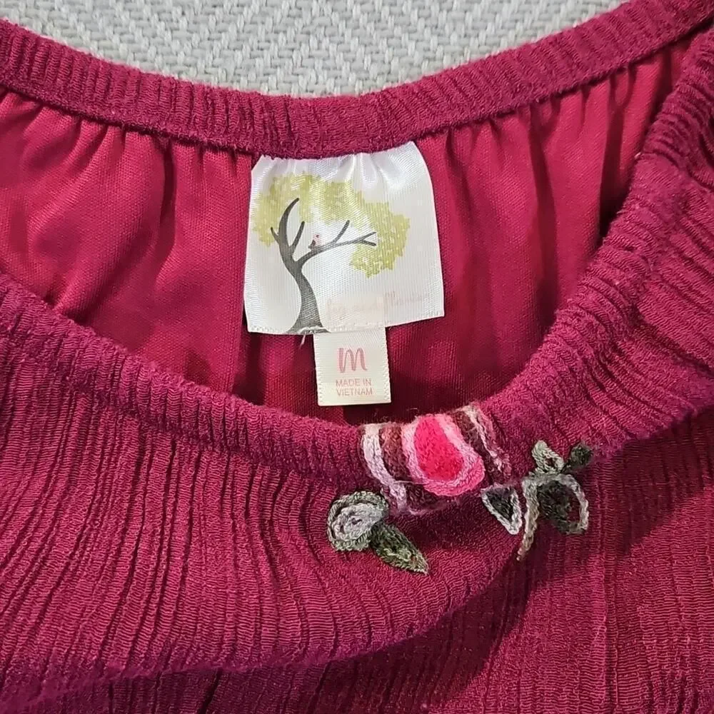 Fig and Flower Women's Medium Red Smock With Rose Embroidery Ruffled Sleeves EUC